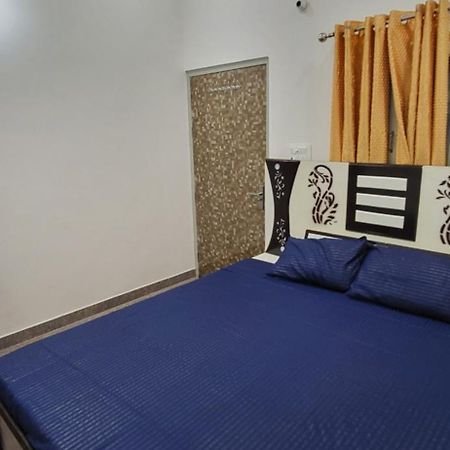 House Of Krishna Hotel Vrindāvan Eksteriør billede